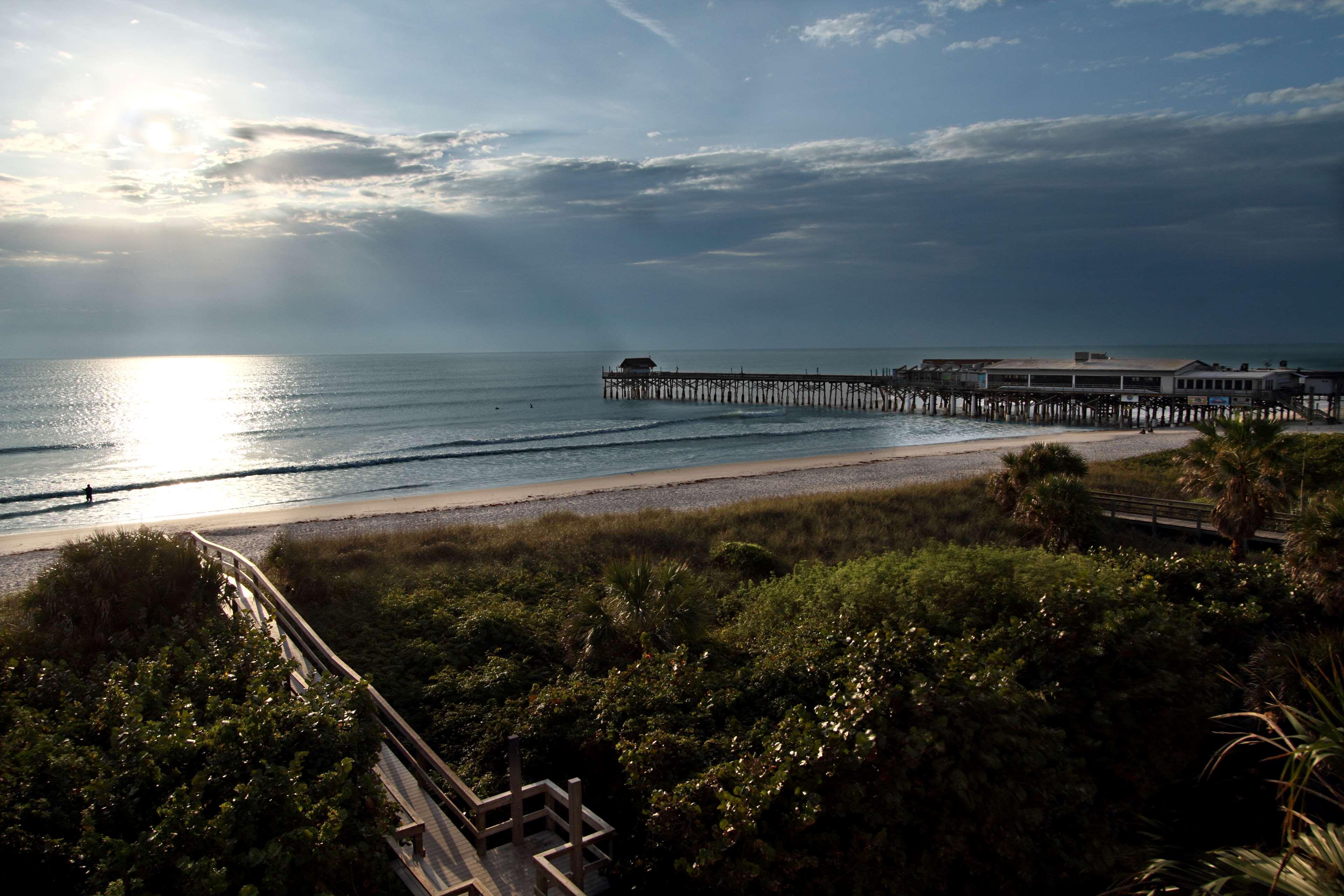 Best Western Cocoa Beach Hotel & Suites Exterior photo